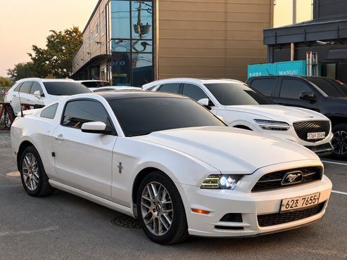Ford Mustang Coupe — пробег 104 082 км — фото 2 из 5