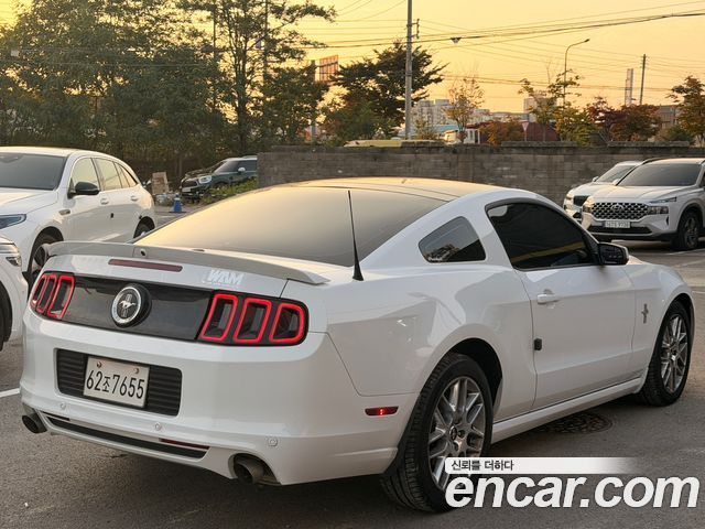 Ford Mustang Coupe — пробег 104 082 км — фото 5 из 5