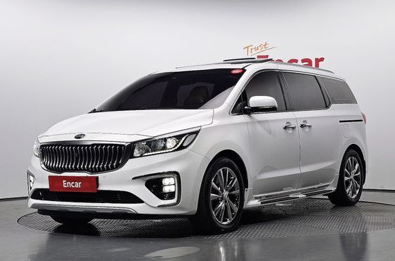Kia Carnival 9-Seater Prstige — пробег 170 549 км — фото 1 из 5
