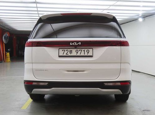 Kia Carnival Diesel 11-Seater Prestige — пробег 68 267 км — фото 3 из 5