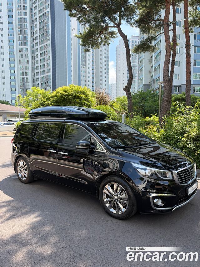 Kia Carnival 9-seater Prestige — пробег 198 000 км — фото 3 из 5