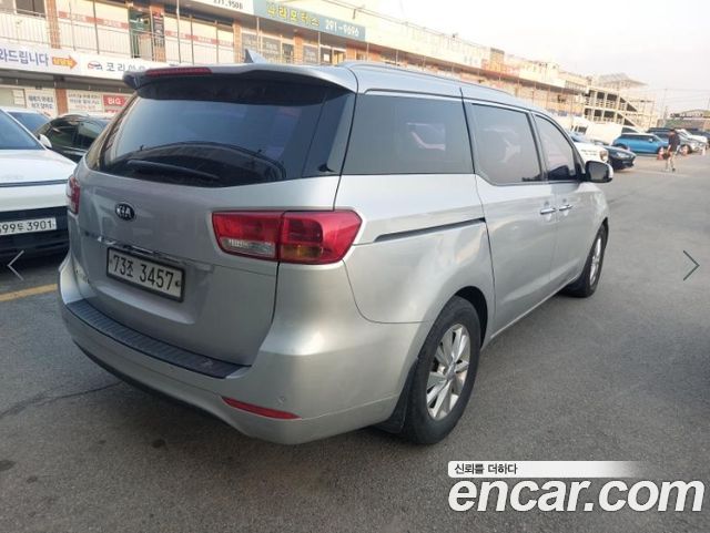 Kia Carnival 11-seater Luxury — пробег 139 876 км — фото 2 из 5