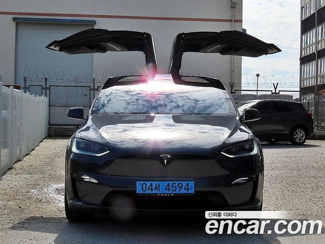 Tesla Model X AWD — пробег 14 499 км — фото 1 из 5
