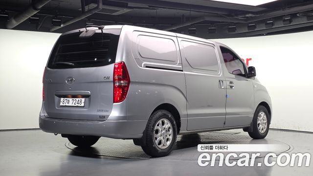 Hyundai Starex 3-Seater VAN CVX Luxury — пробег 368 551 км — фото 2 из 5