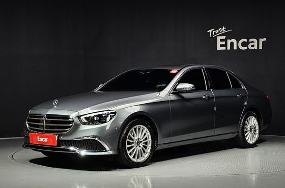 Mercedes-Benz E-Class E250 Exclusive — пробег 31 520 км — фото 1 из 5