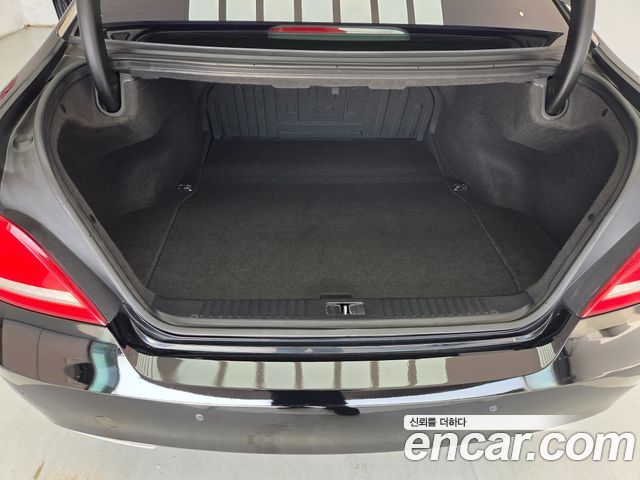 Hyundai Equus из Кореи Encar