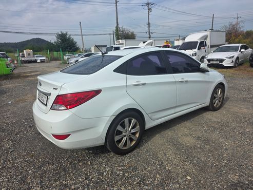 Hyundai Accent Diesel 1.6 VGT Premium — пробег 235 000 км — фото 5 из 5