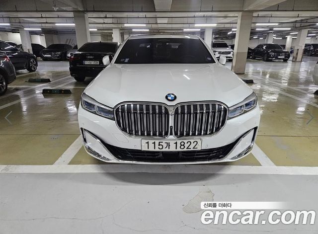BMW 7-Series 740i Design Pure Excellence — пробег 46 283 км — фото 1 из 2
