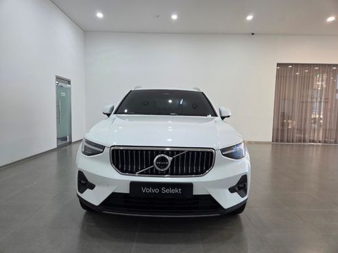 Volvo XC40 B4 Ultra Bright — пробег 1 249 км — фото 3 из 5