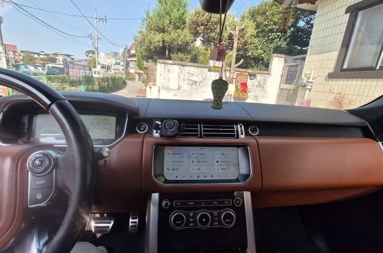 Land Rover Range Rover 4.4 SDV8 AB LWB DIESEL — пробег 288 000 км — фото 3 из 5