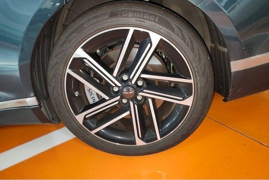 Genesis G80 Gasoline 2.5 Turbo AWD — пробег 37 060 км — фото 1 из 5