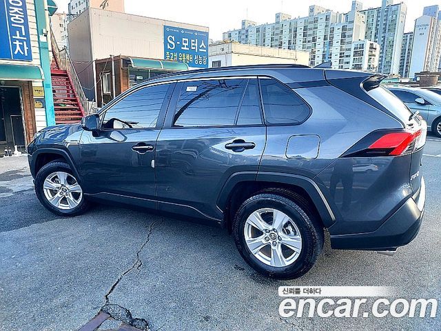 Toyota RAV4 2.5 2WD — пробег 33 291 км — фото 2 из 5