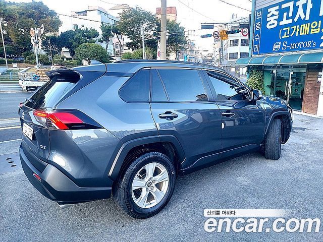 Toyota RAV4 2.5 2WD — пробег 33 291 км — фото 5 из 5