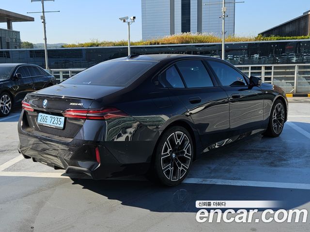 BMW i5 xDrive 40 M Sport Pro — пробег 38 634 км — фото 2 из 5