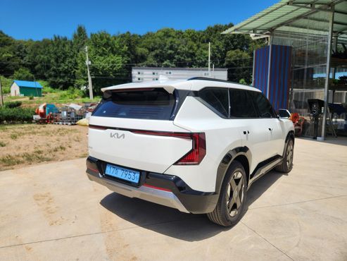 Kia EV5 Long Range 2WD Earth — пробег 4 000 км — фото 2 из 5