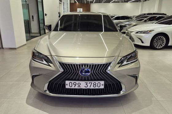 Lexus ES Executive — пробег 131 710 км — фото 3 из 5