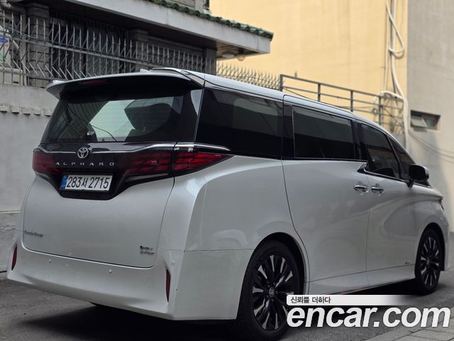 Toyota Alphard 2.5 HEV Executive AWD — пробег 17 250 км — фото 3 из 5
