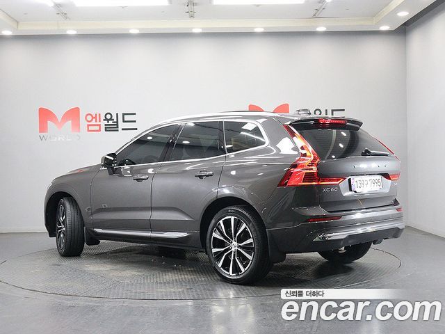 Volvo XC60 B6 Ultimate Bright — пробег 42 563 км — фото 4 из 5