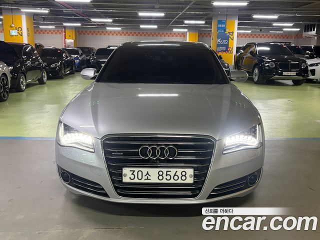 Audi A8 4.0 TFSI Quattro LWB D4 — пробег 160 000 км — фото 1 из 5