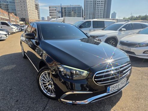 Mercedes-Benz E-Class E220d 4MATIC Exclusive — пробег 290 000 км — фото 1 из 5