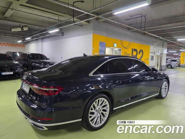 Audi A8 55 TFSI Quattro LWB — пробег 130 000 км — фото 4 из 5