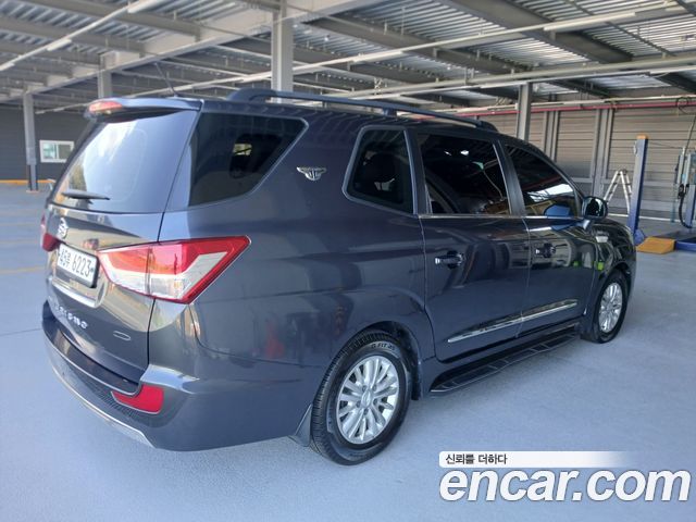 Ssangyong KORANDO 4WD TX 9-seater — пробег 210 392 км — фото 2 из 5