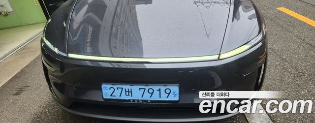 Tesla Model Y Premium RWD — пробег 4 241 км — фото 1 из 5