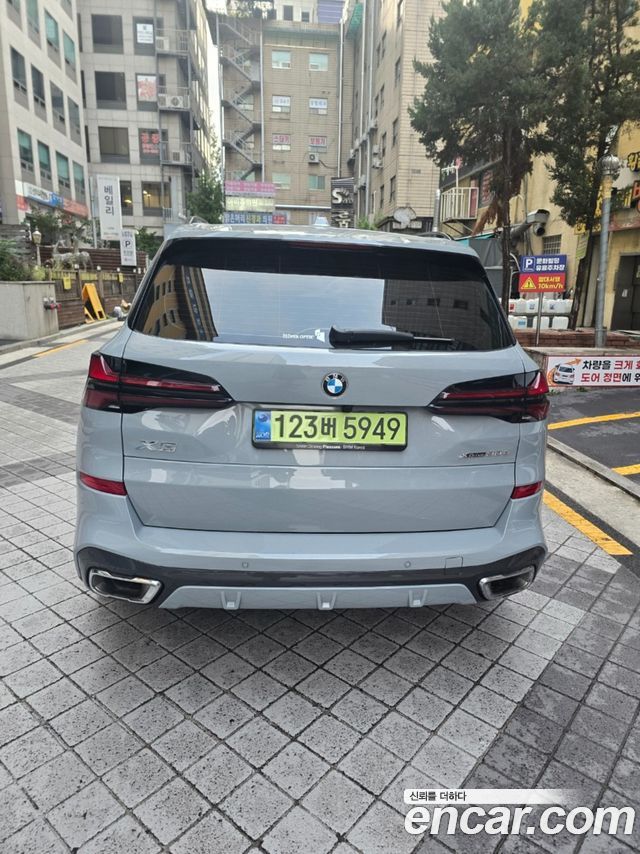 BMW X5 xDrive 30d M Sport — пробег 4 200 км — фото 4 из 5