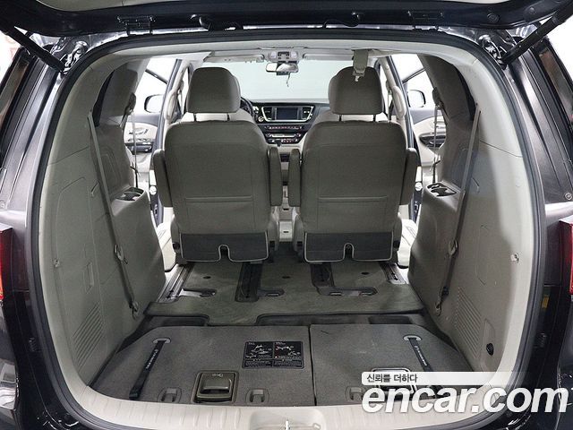 Kia Carnival 7-Seater Limousine President — пробег 141 783 км — фото 5 из 5