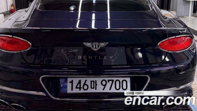 Bentley Continental 4.0 GT — пробег 26 000 км — фото 4 из 5