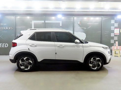 Hyundai Venue 1.6 Flux — пробег 35 250 км — фото 3 из 5