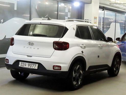 Hyundai Venue 1.6 Flux — пробег 35 250 км — фото 4 из 5