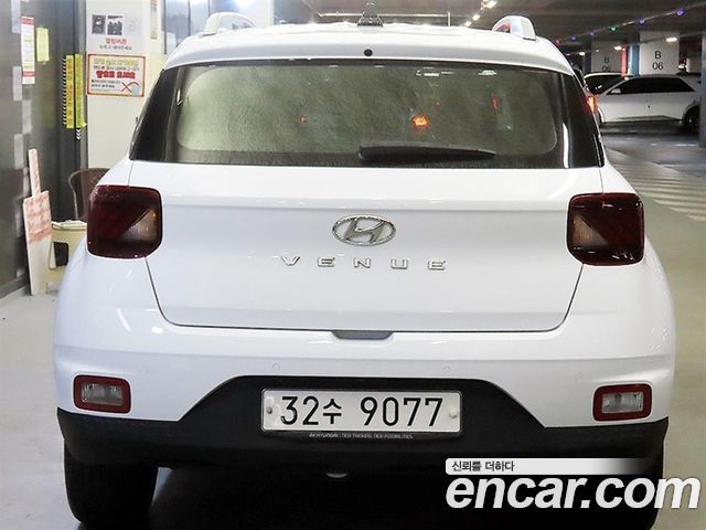 Hyundai Venue 1.6 Flux — пробег 35 250 км — фото 5 из 5