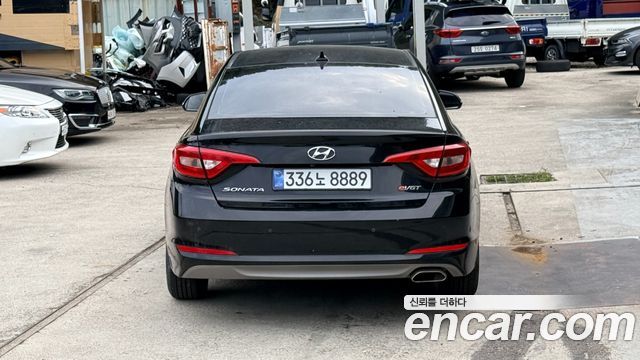 Hyundai Sonata 1.7 Diesel Style — пробег 186 117 км — фото 4 из 5