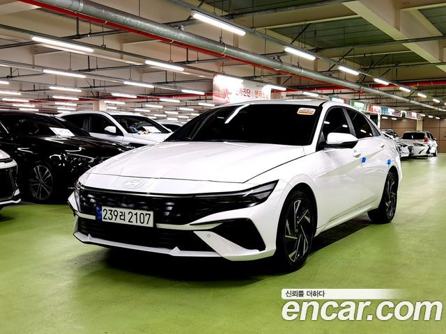 Hyundai AVANTE 1.6 Inspiration — пробег 20 527 км — фото 1 из 5