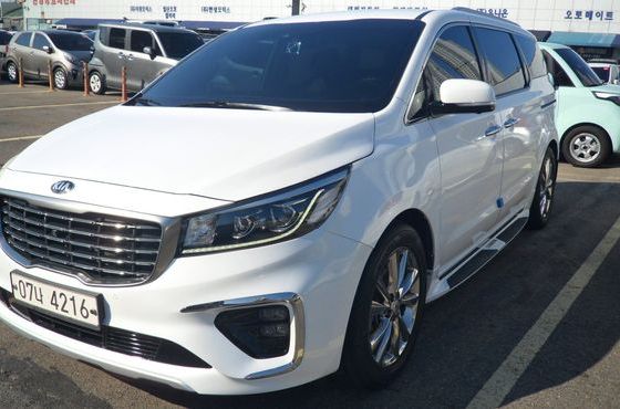 Kia Carnival 7-Seater Limousine President — пробег 130 300 км — фото 1 из 5