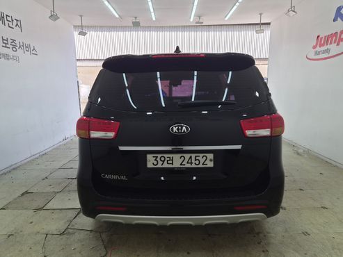 Kia Carnival 9-seater Noblesse — пробег 136 232 км — фото 4 из 5