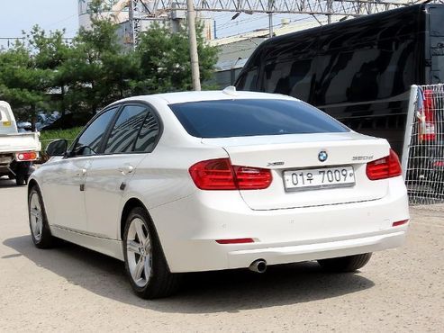 BMW 3-Series 320d xDrive — пробег 183 583 км — фото 3 из 5