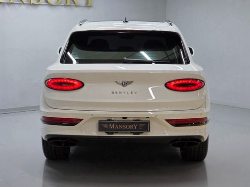 Bentley Bentayga 4.0 V8 Base — пробег 25 000 км — фото 4 из 5
