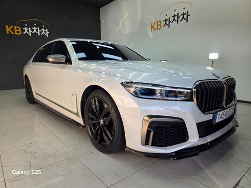 BMW 7-Series M760Li xDrive — пробег 32 209 км — фото 2 из 5