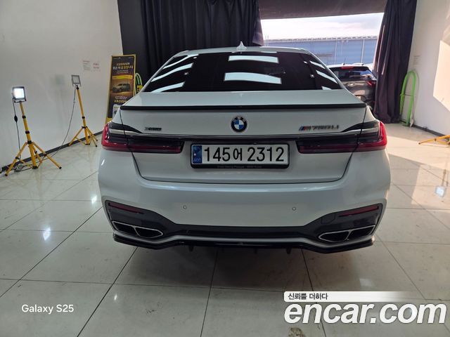 BMW 7-Series M760Li xDrive — пробег 32 209 км — фото 4 из 5