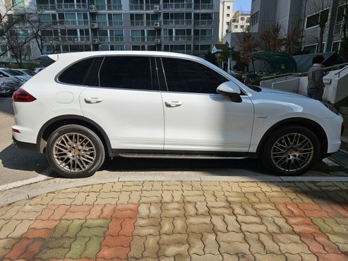 Porsche Cayenne 4.2 S Diesel 958 — пробег 165 900 км — фото 4 из 5