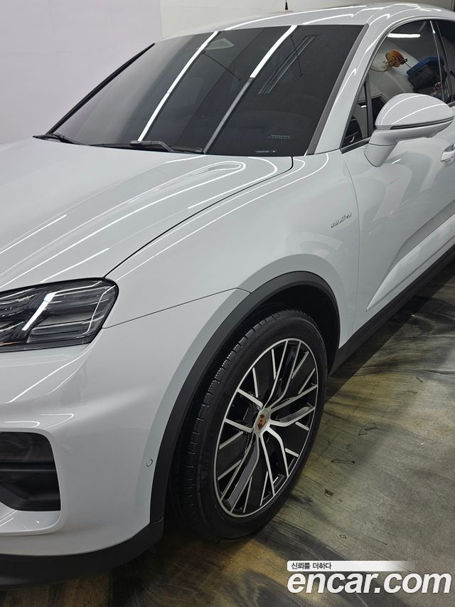 Porsche Macan Base 4 — пробег 17 005 км — фото 1 из 5
