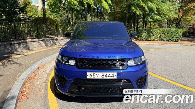Land Rover Range Rover Sport 5.0 SVR — пробег 55 000 км — фото 3 из 5