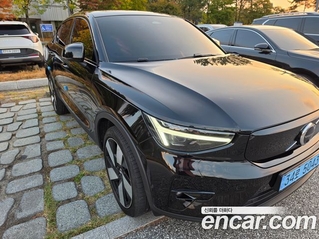 Volvo C40 Twin Ultimate — пробег 34 582 км — фото 3 из 5