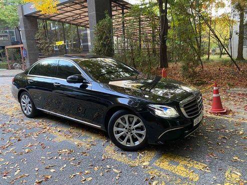 Mercedes-Benz E-Class E300 4MATIC Exclusive — пробег 90 200 км — фото 1 из 5