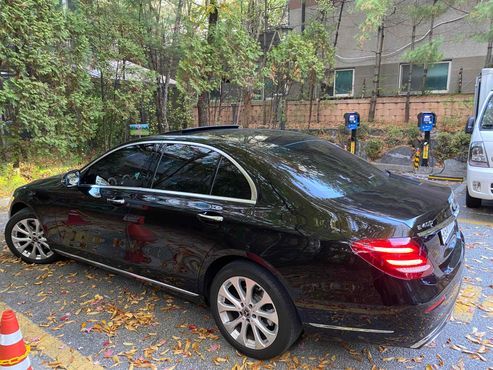 Mercedes-Benz E-Class E300 4MATIC Exclusive — пробег 90 200 км — фото 2 из 5