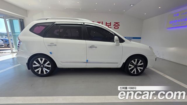 Kia Carens из Кореи Encar