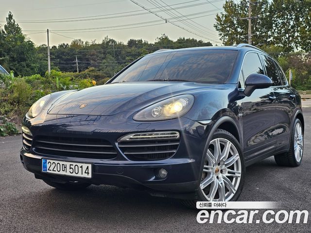 Porsche Cayenne 4.2 S Diesel 958 — пробег 165 743 км — фото 3 из 5