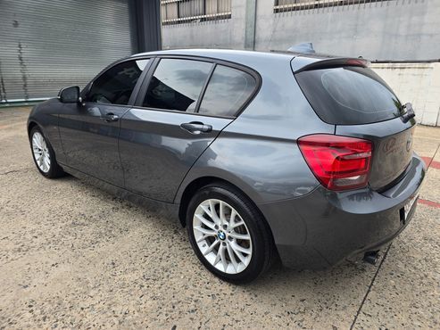 BMW 1-Series 118d Sport 5Door — пробег 131 621 км — фото 3 из 5